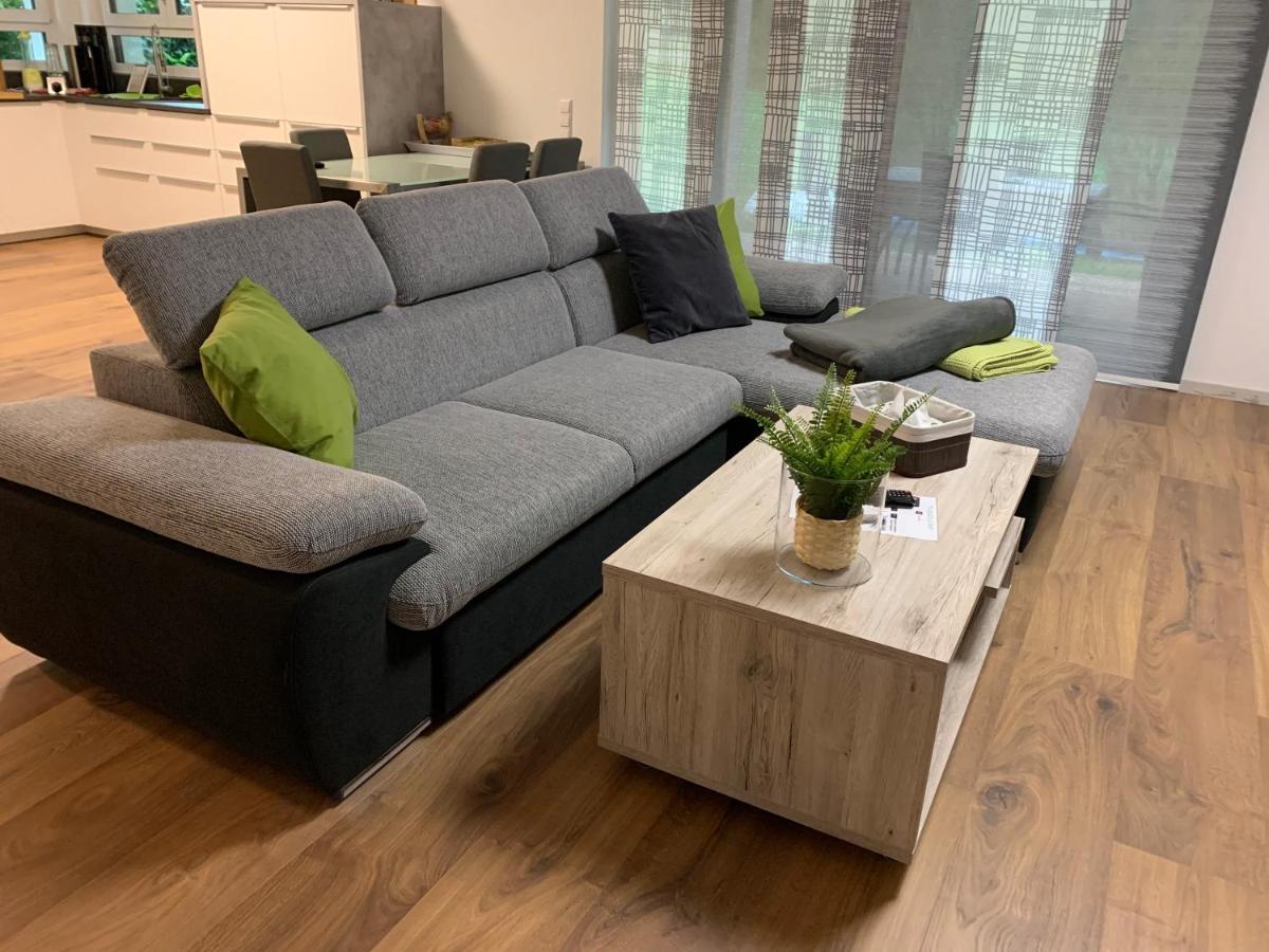 Firmen & Ferienwohnung Brecht 1 Waibstadt Экстерьер фото